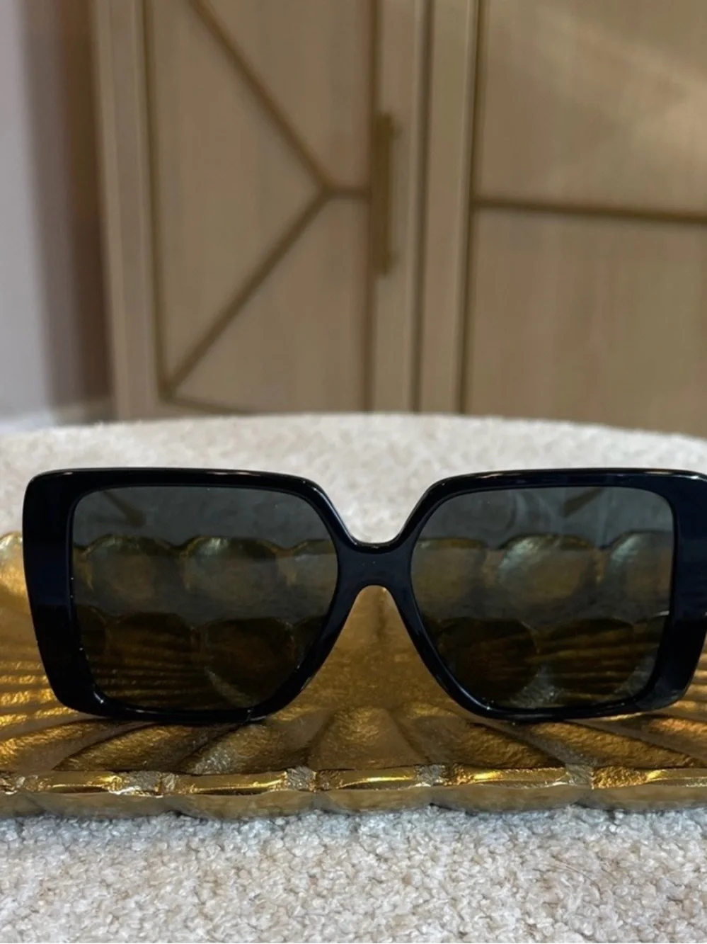 NWOT Tory Burch Black Sunglasses with Gold Temples